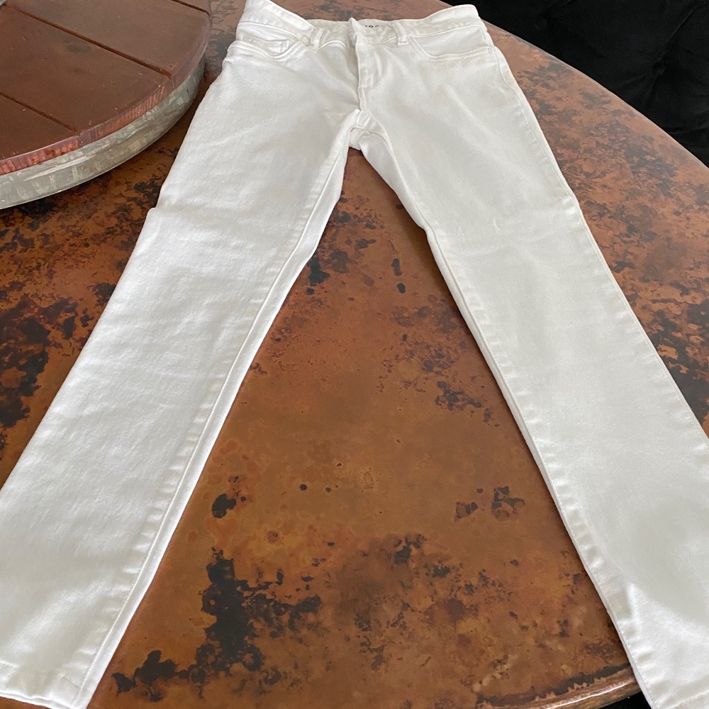 DL1961 white straight leg jeans